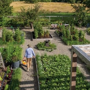 Wander Through Les Ensembliers' Sustainable Country Garden